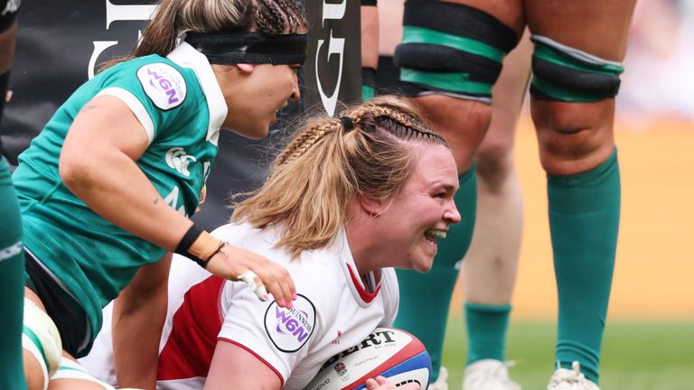 Sarah Bern scored a double in the first half for England
